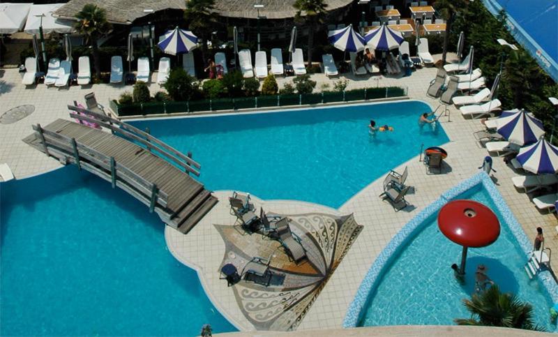 Vela Hotel Restaurant Golem  Kültér fotó