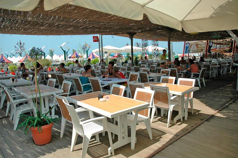 Vela Hotel Restaurant Golem  Kültér fotó