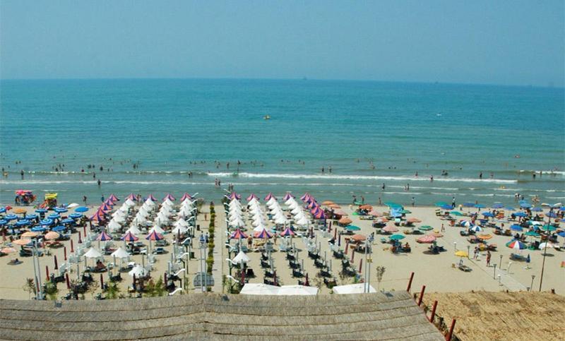 Vela Hotel Restaurant Golem  Kültér fotó