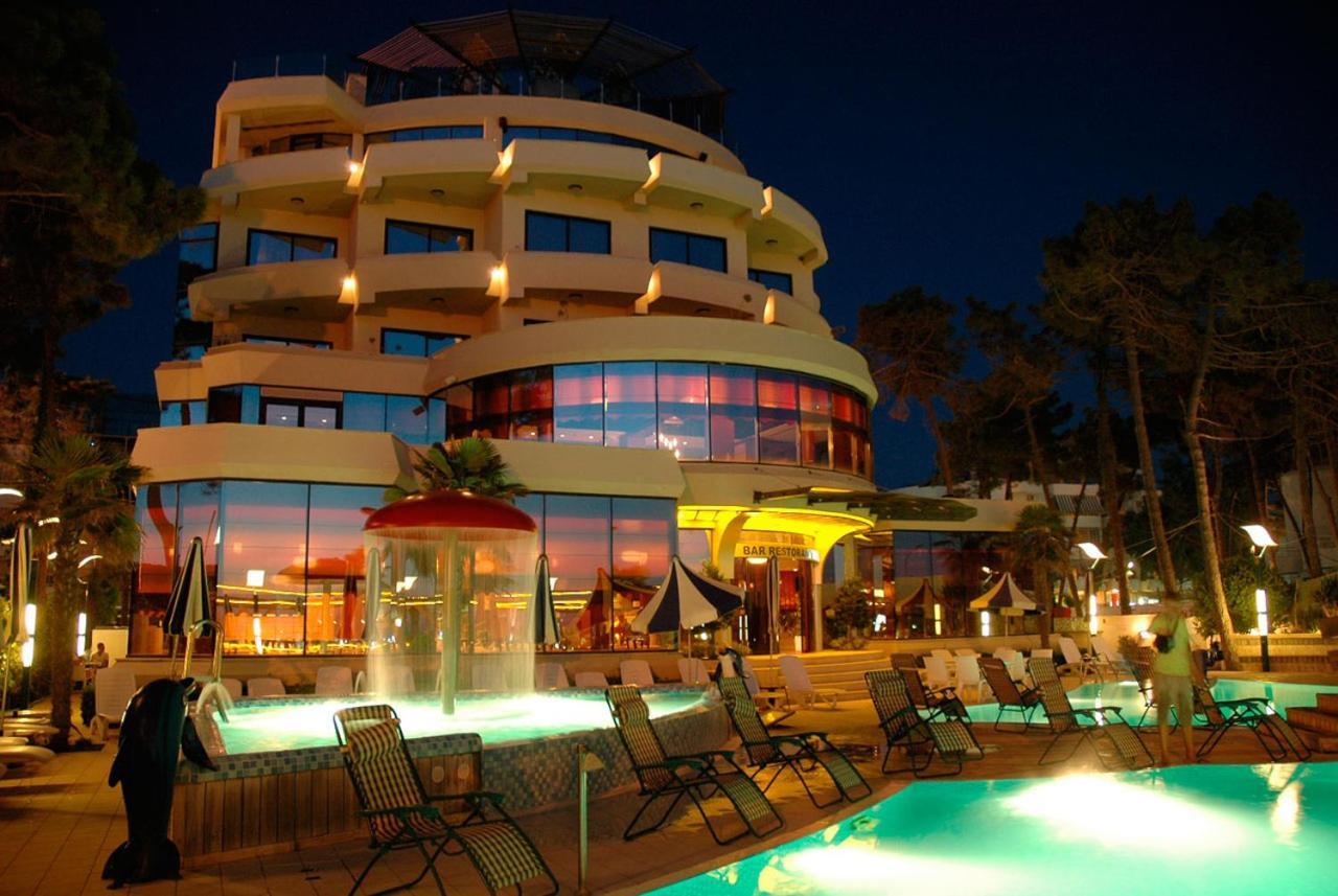 Vela Hotel Restaurant Golem  Kültér fotó