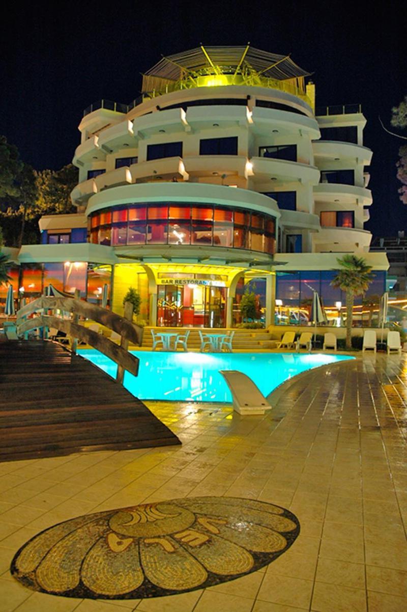 Vela Hotel Restaurant Golem  Kültér fotó